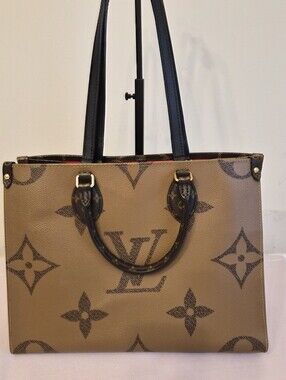Louis Vuitton OnTheGo MM Giant Monogram Reverse Tote | COA - Microchipped